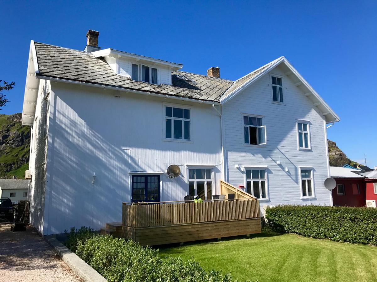 Angelas White House Stamsund Ngoại thất bức ảnh